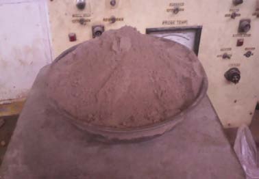 Fig.1: Relationship between compressive strength of HL-SDA cement concrete with 10% PC replacement and water-cement ratio.