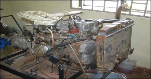 Figure 1 : An Adaptation Law for Structural Damage Mitigation with Healthy and Damaged Responses a) y(t ) and y m (t ) and b) y (t) and y m (t )